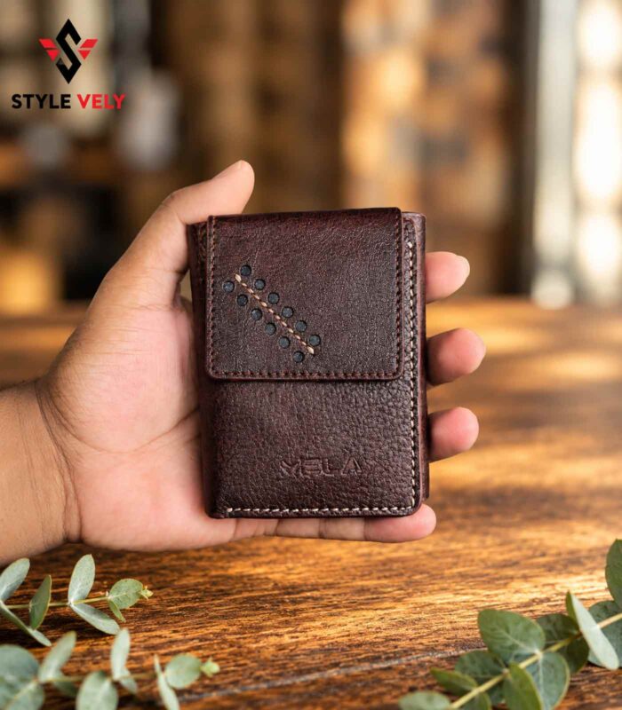 Vanguard Trifold Wallet with Card Holder front View